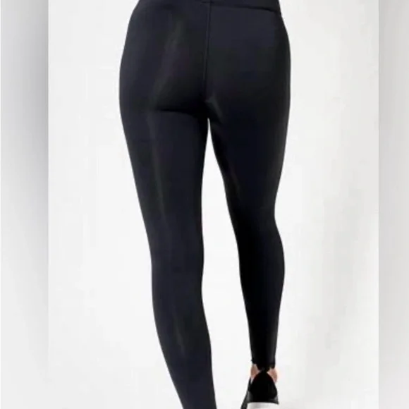 High-Waisted Black Leggings IVL collective , scalloped, like new , size 4 - Picture 3 of 7